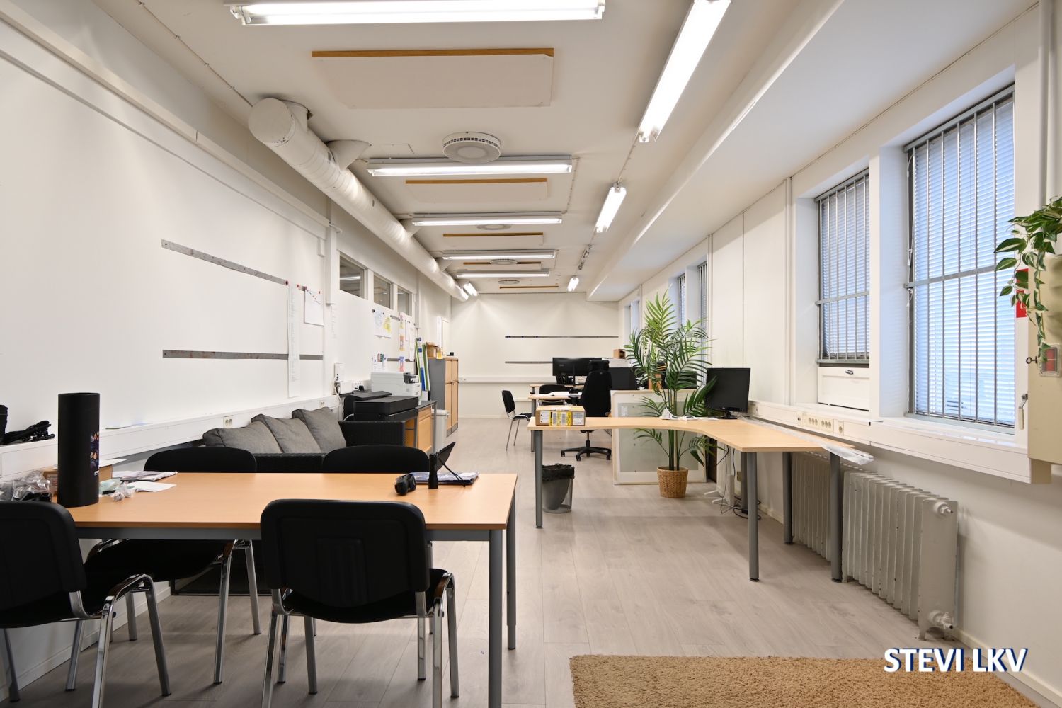 Siistiä toimistotilaa + varasto *117m2 (kerro tarve) *Suihku
